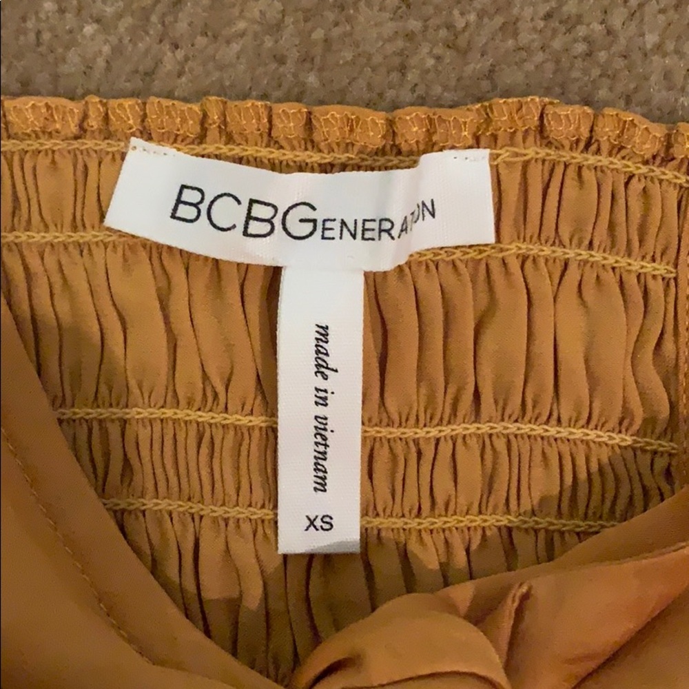 V neck cropped tank top - Picture 2 of 3